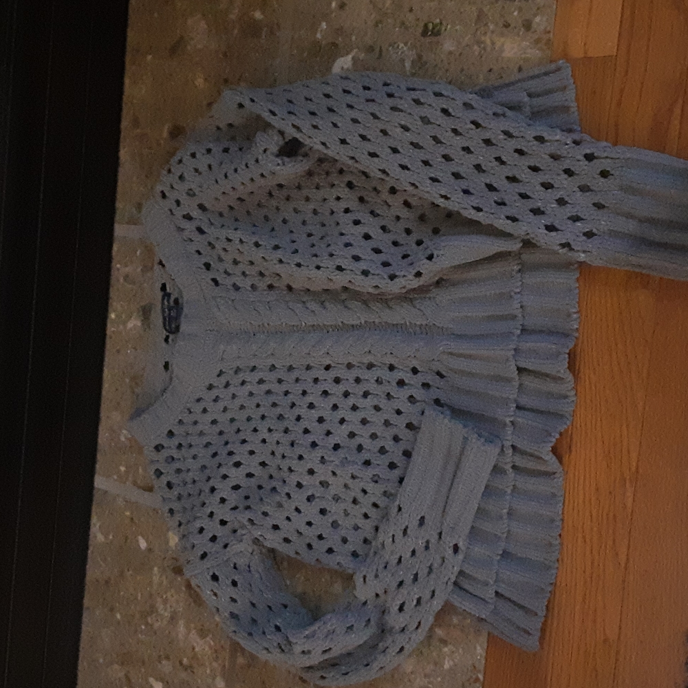 American Eagle Outfitters Sweater